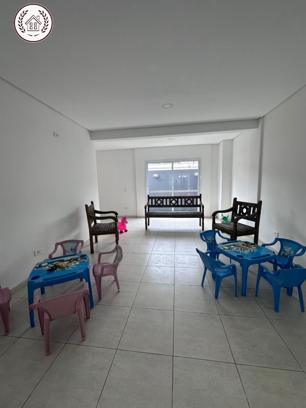 Lindo e novo apartamento para locao